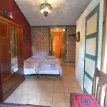 Cozy In With Garden Holiday home Bergen op Zoom