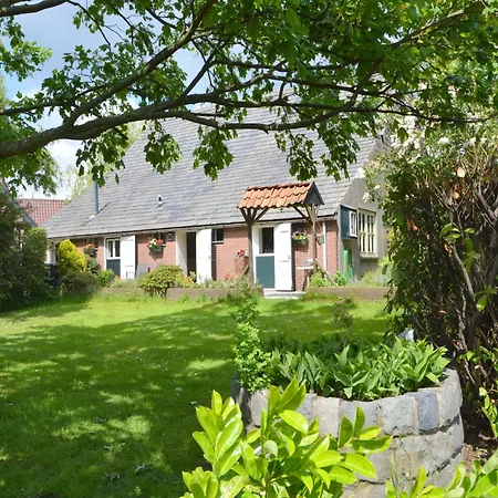 Cozy In With Garden Holiday home Bergen op Zoom