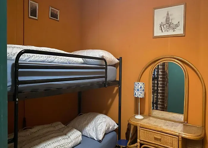 Cozy In With Garden Dom wakacyjny Bergen op Zoom